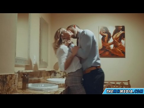 ❤️ Вақте ки як малламуй busty шумо дар як ҳоҷатхона ҷамъиятӣ seduces ☑ Супер секс дар мо tg.chancel.top ❌️❤